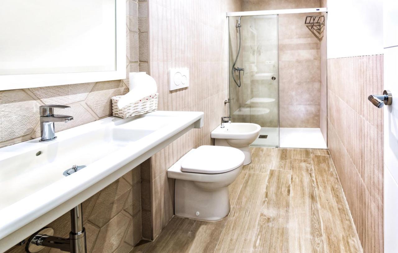 Apartamentos Perla Marina نيرخا المظهر الخارجي الصورة