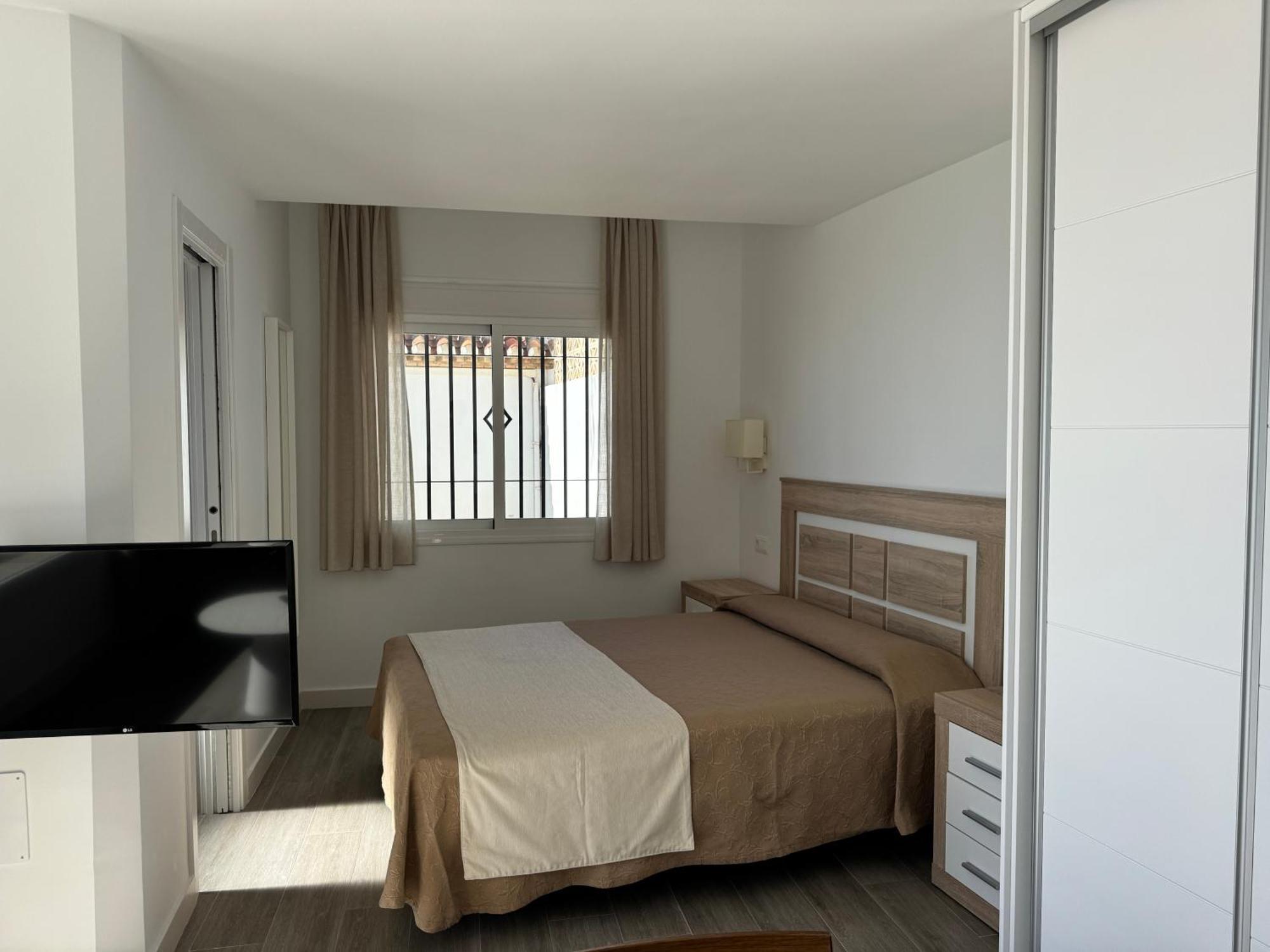 Apartamentos Perla Marina نيرخا المظهر الخارجي الصورة