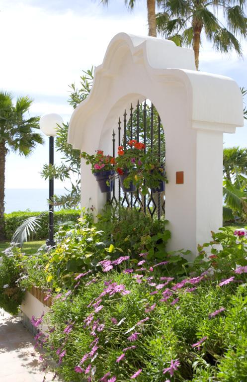 Apartamentos Perla Marina نيرخا المظهر الخارجي الصورة